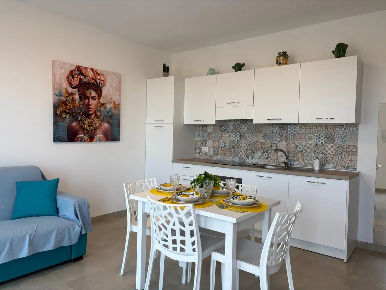 Byron Apartment — open space cucina, zona pranzo e soggiorno